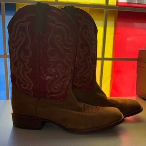 Classic Mexican Cowboy Boots in Brown and Red